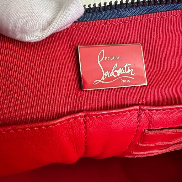 Stunning Clutch - Picture 4 of 17